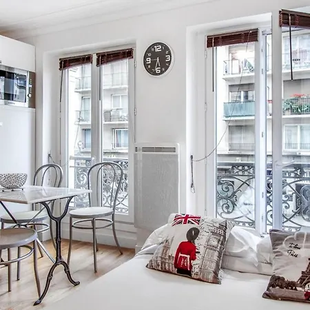 Charming 1 Bedroom Near Gare Du Nord-eurostar Apartment *