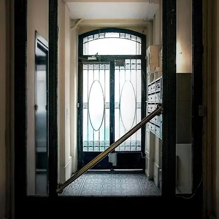 Charming 1 Bedroom Near Gare Du Nord-eurostar * Paris